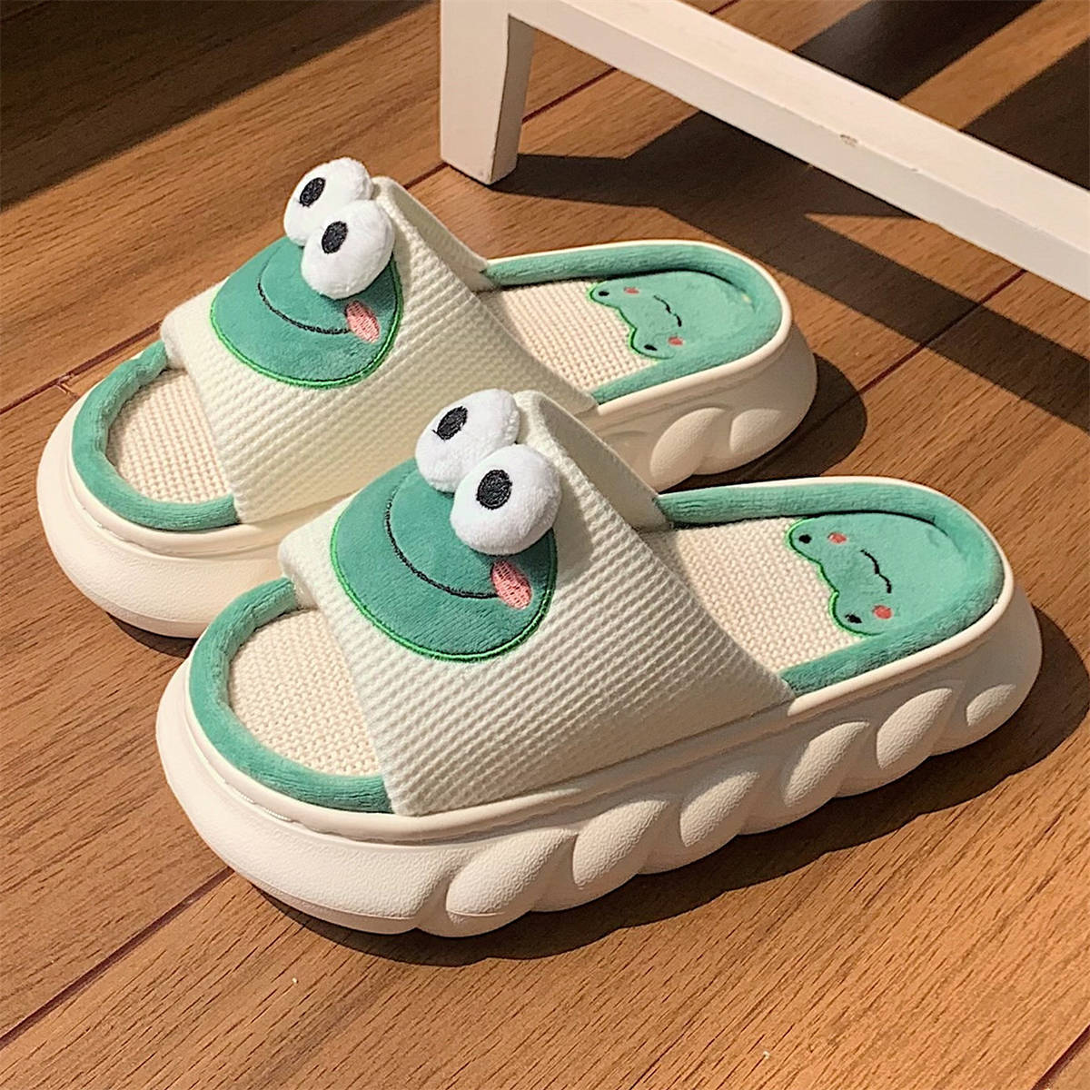 Cute Frog Linen Slippers