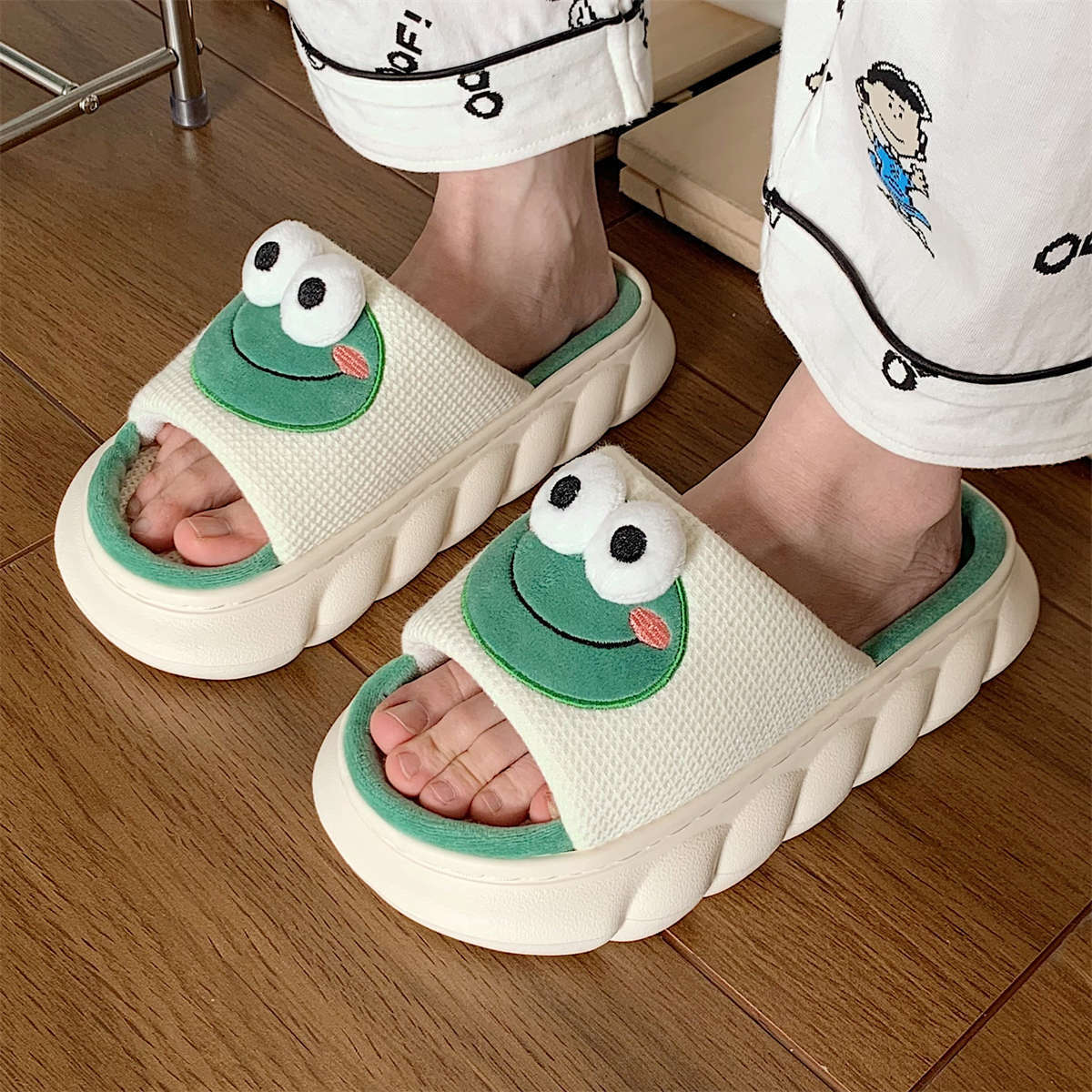 Cute Frog Linen Slippers